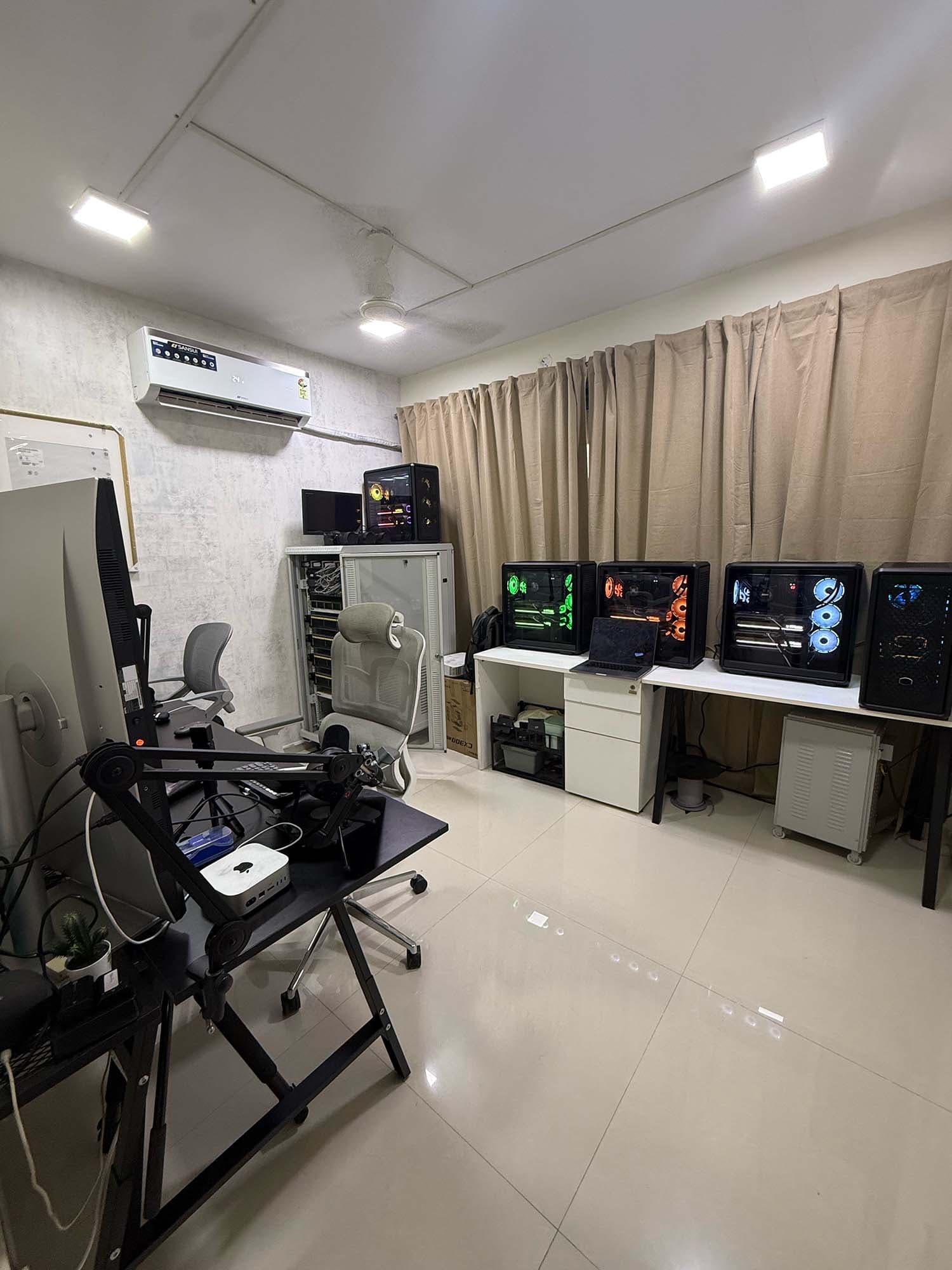 GPU compute lab with multiple rigs